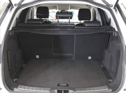 Land Rover - Discovery Sport