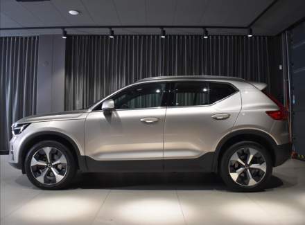 Volvo - XC40
