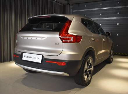 Volvo - XC40