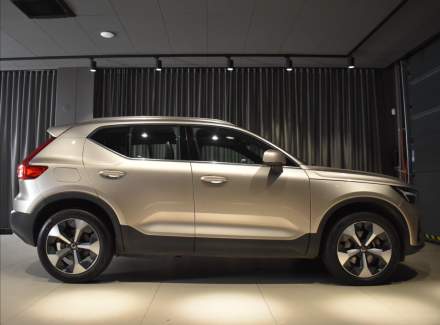 Volvo - XC40