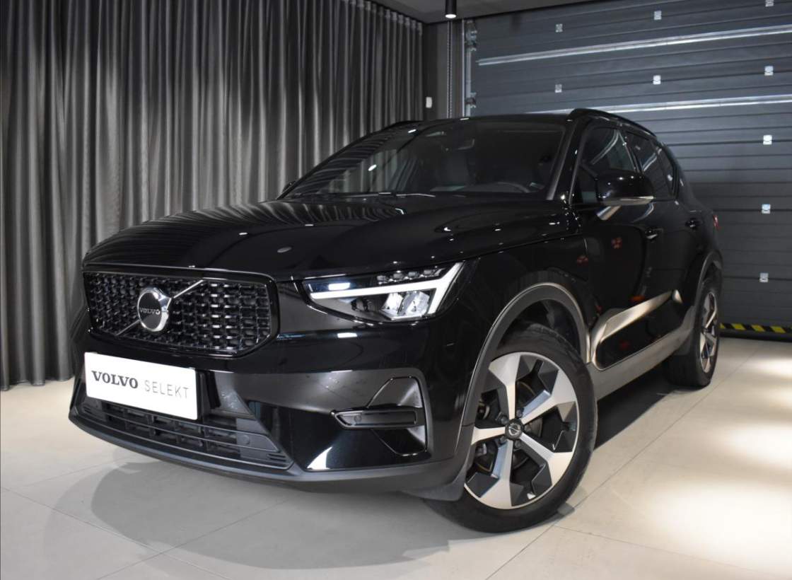 Volvo - XC40