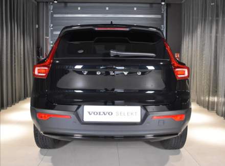 Volvo - XC40