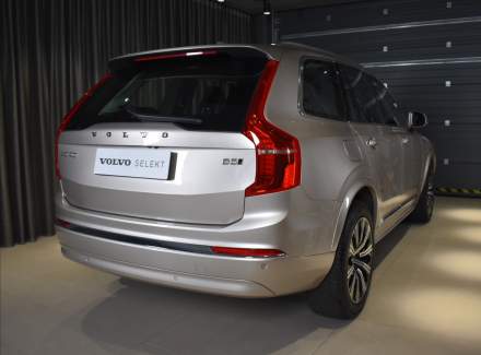 Volvo - XC90