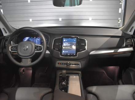 Volvo - XC90