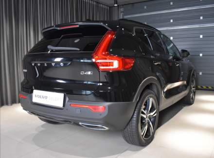 Volvo - XC40