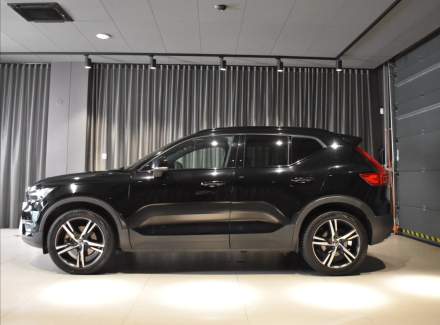 Volvo - XC40
