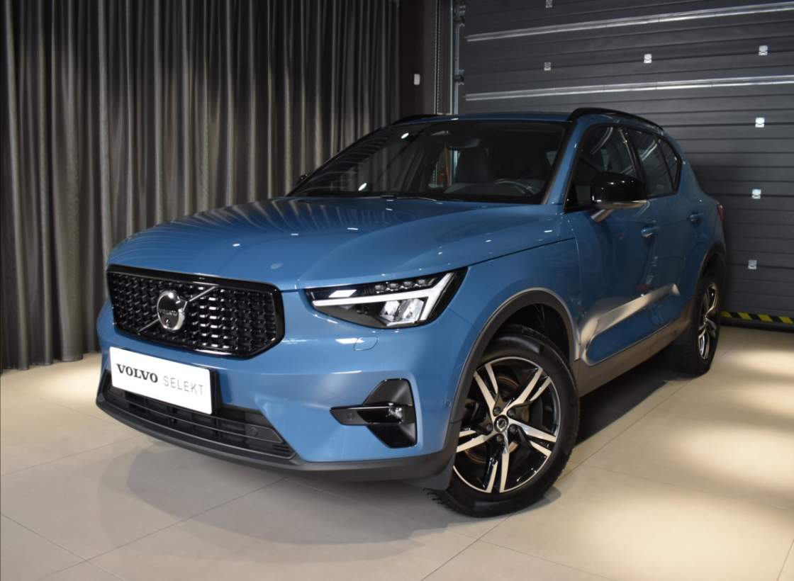 Volvo - XC40