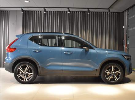 Volvo - XC40