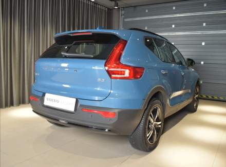 Volvo - XC40