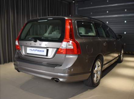 Volvo - V70