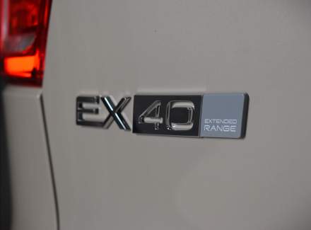 Volvo - EX40