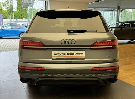 Audi - Q7