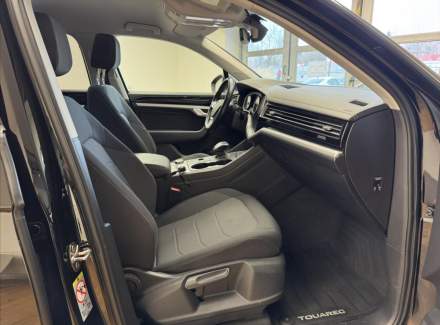 Volkswagen - Touareg