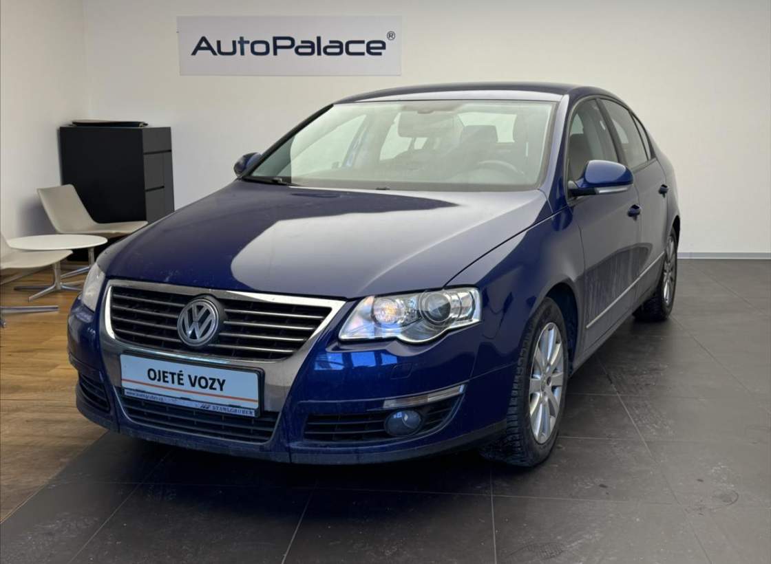 Volkswagen - Passat