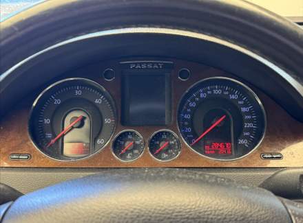 Volkswagen - Passat