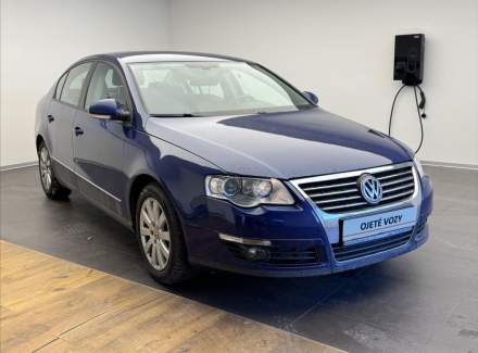 Volkswagen - Passat
