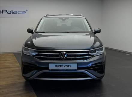 Volkswagen - Tiguan