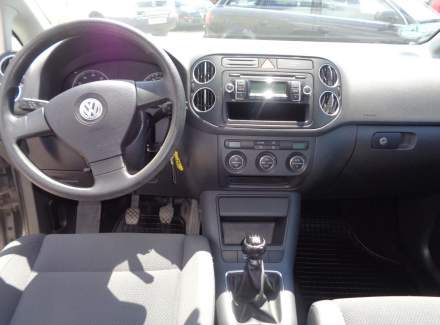 Volkswagen - Golf