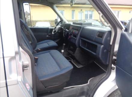 Volkswagen - Caravelle