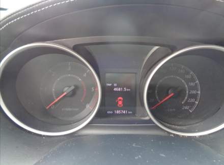 Mitsubishi - Outlander