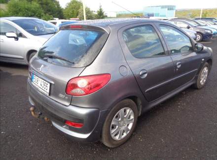 Peugeot - 206