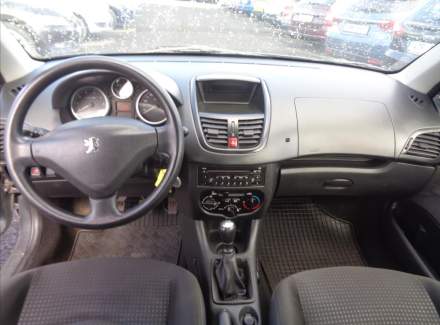 Peugeot - 206