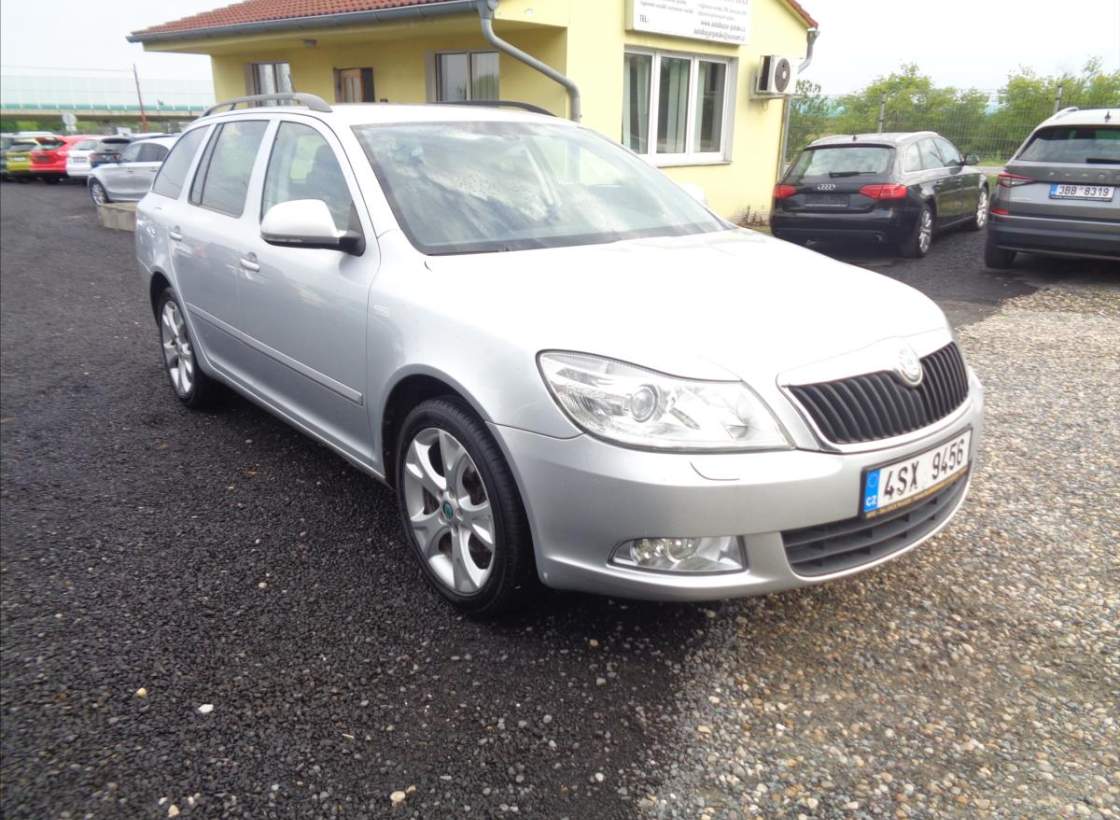 Škoda - Octavia