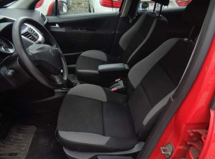 Peugeot - 207