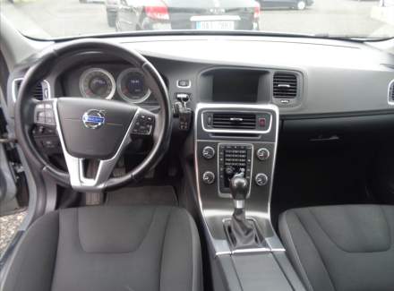 Volvo - V60
