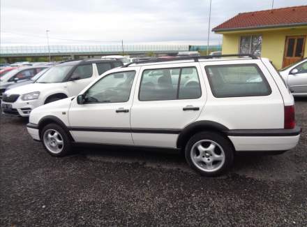 Volkswagen - Golf