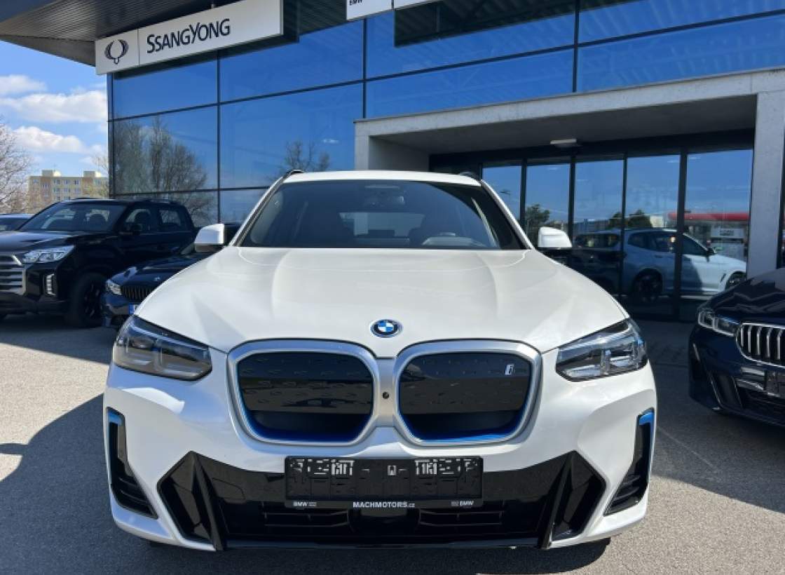BMW - iX3