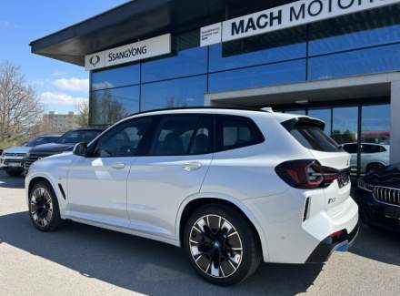 BMW - iX3