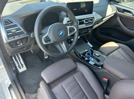 BMW - iX3