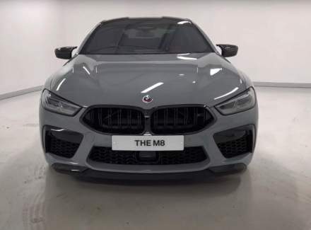 BMW - M8