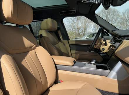 Land Rover - Range Rover