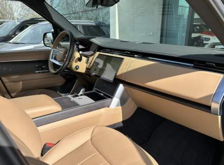 Land Rover - Range Rover