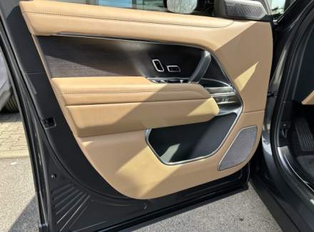 Land Rover - Range Rover