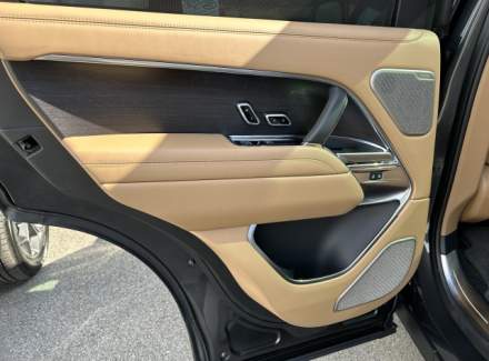 Land Rover - Range Rover