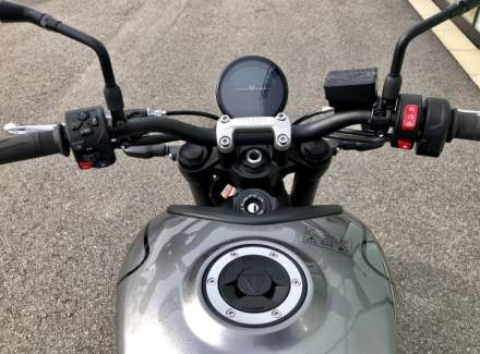 Triumph - Trident 660