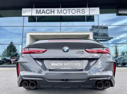 BMW - M8