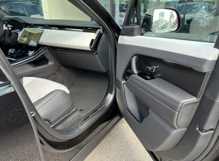 Land Rover - Range Rover Sport