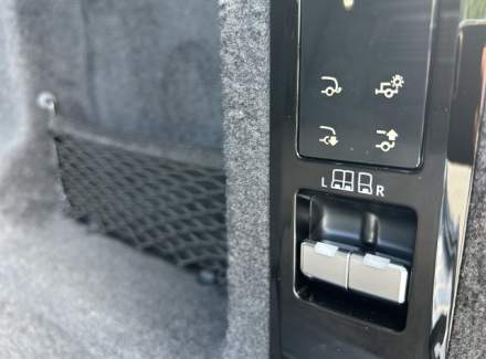 Land Rover - Range Rover Sport