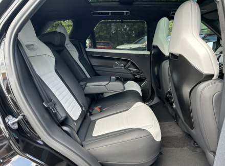 Land Rover - Range Rover Sport