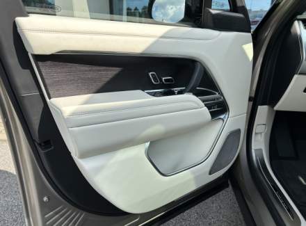 Land Rover - Range Rover