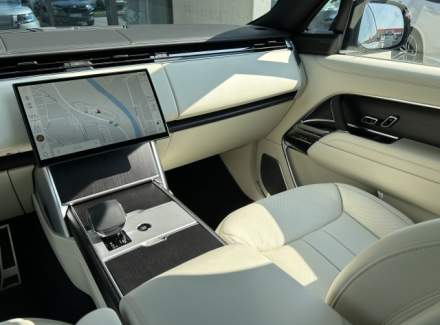 Land Rover - Range Rover