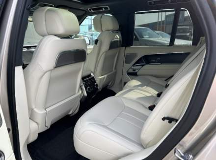 Land Rover - Range Rover