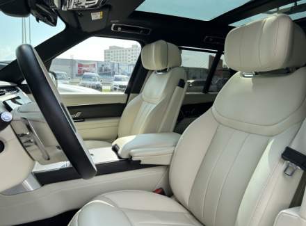 Land Rover - Range Rover