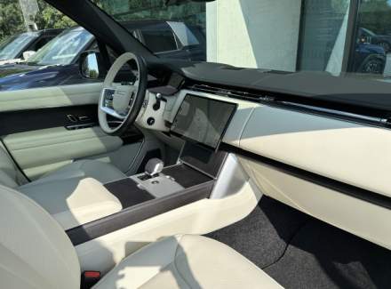 Land Rover - Range Rover