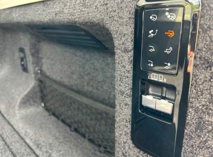 Land Rover - Range Rover