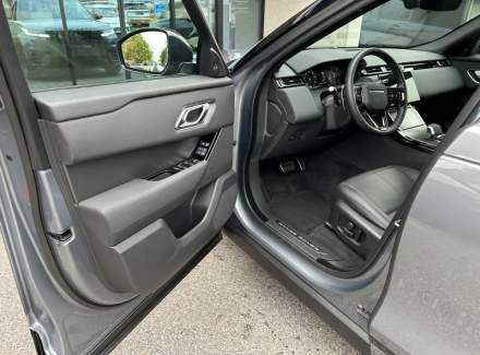 Land Rover - Range Rover Velar